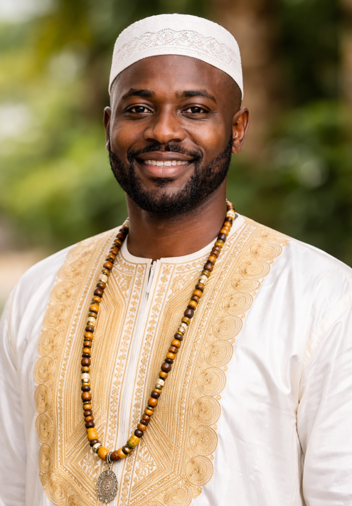 Illustrative portrait of Umar Ouattara, CEO of Mandeng Ltd, wearing a traditional Malinke gown.